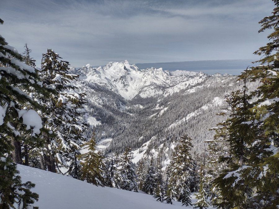 alpental-valley